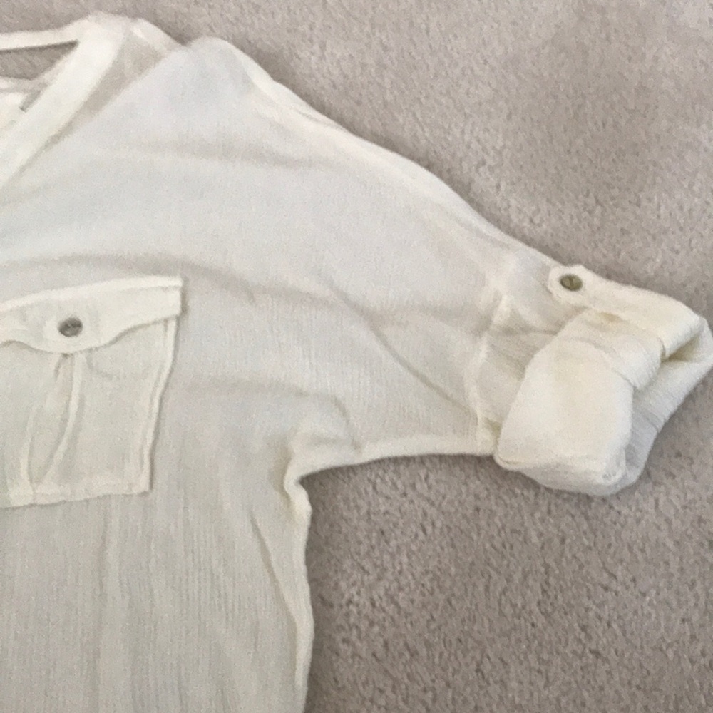 Cute Button Up - Picture 2 of 6